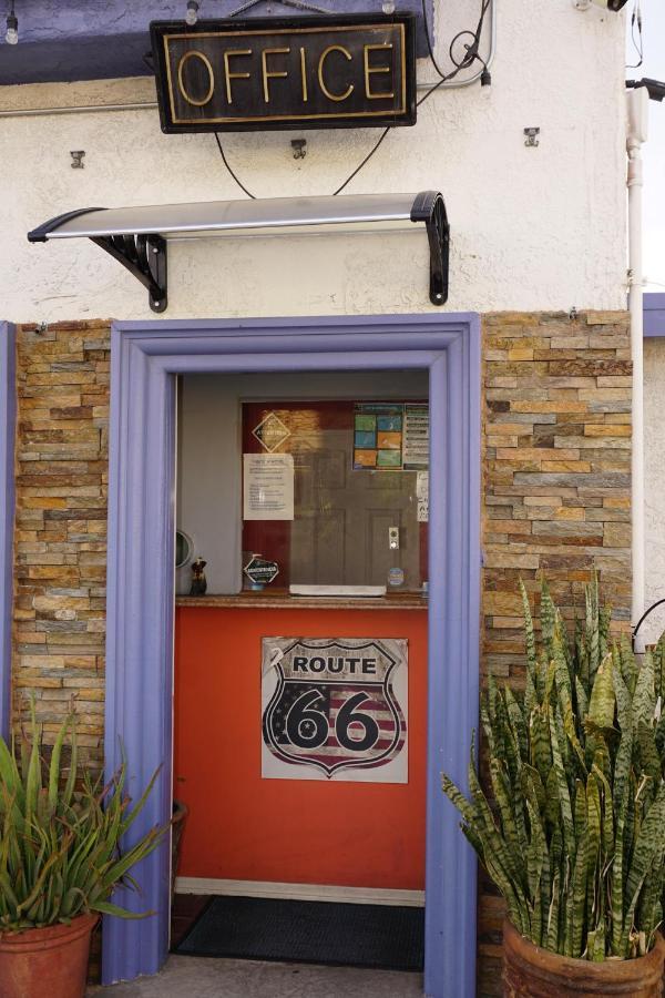 Route 66 Motel - Rialto Exterior foto